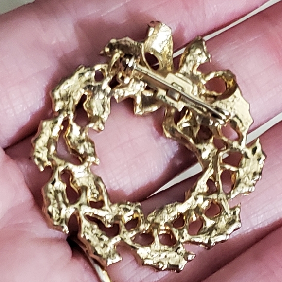 Vintage wreath red green Austrian crystals gold ribbon bow euc - Picture 9 of 10